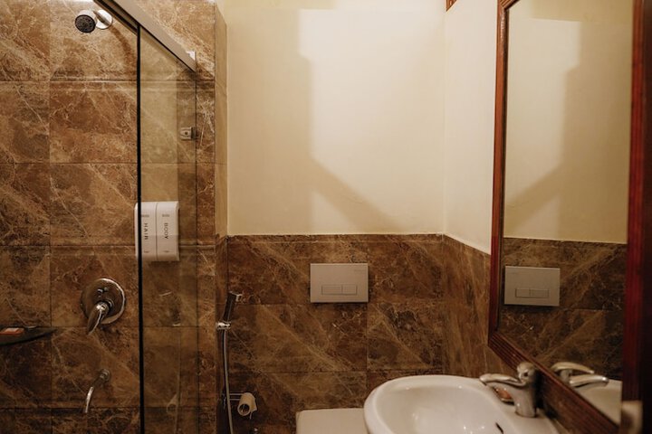 Room 70 of 113