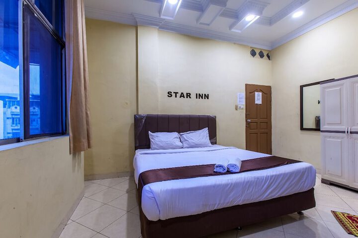 Room 5 of 10