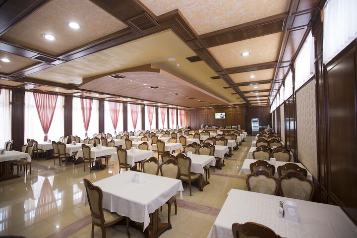 Dining 114 of 141