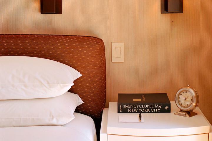 Luxury Double Bed (5 of 8)
