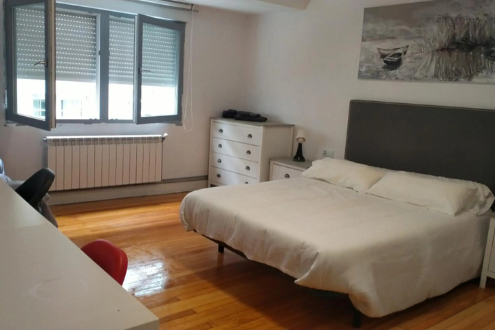 Room 3 of 18