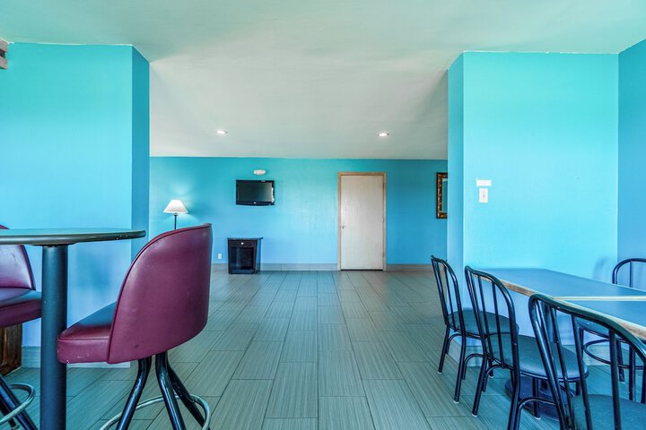 Hotel Interior 8 of 87
