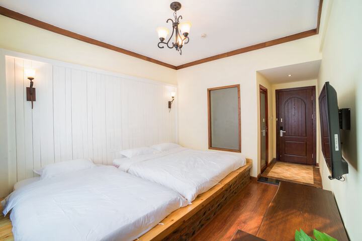 Room 19 of 43