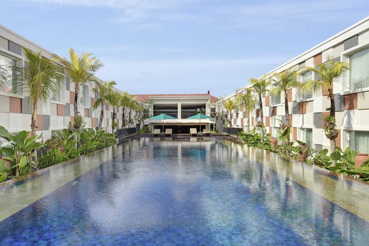 Pools & Facilities