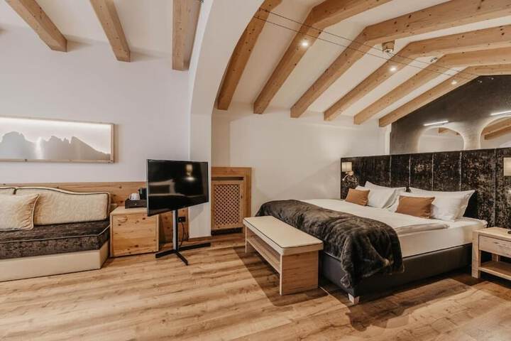 Room 43 of 95
