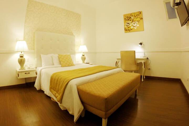 Room 27 of 44