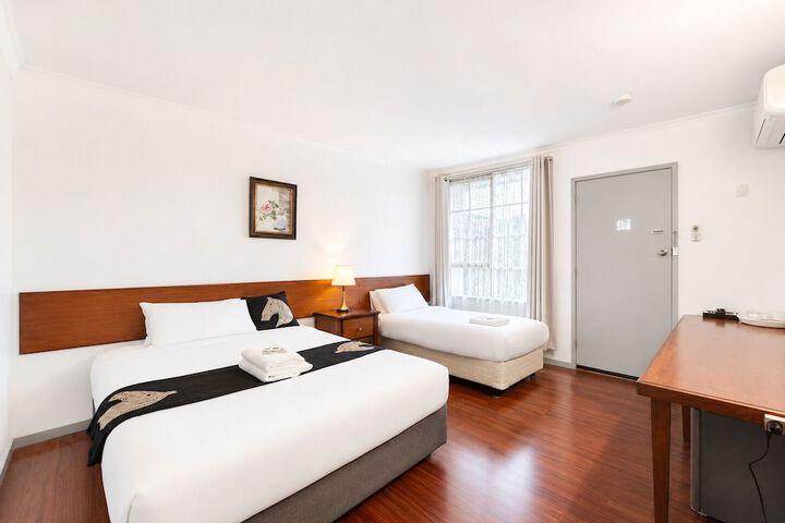 Room 30 of 50