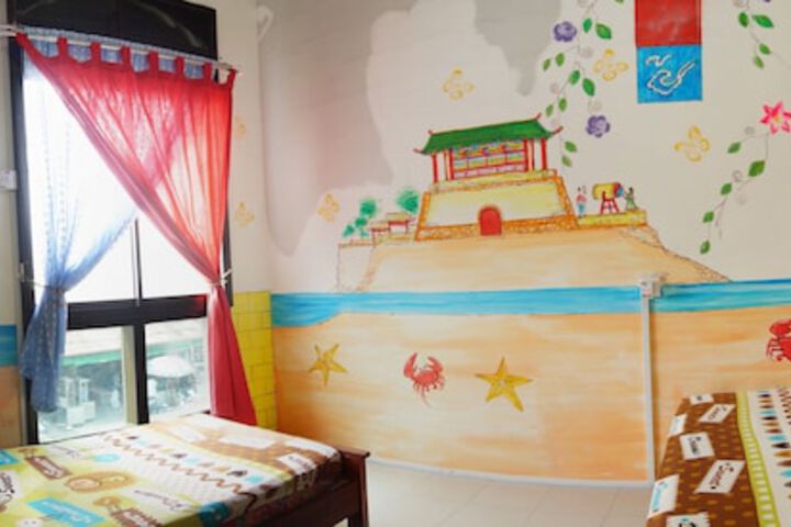 Room 18 of 65
