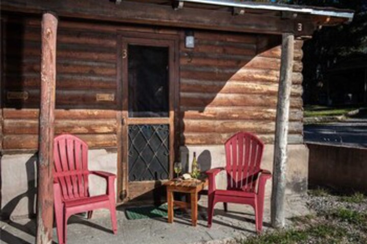 Apache Village 3 Queen Bed, Midtown, Sleeps 2 in Ruidoso, NM