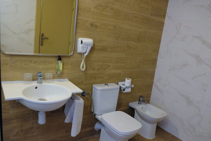 Room 46 of 70