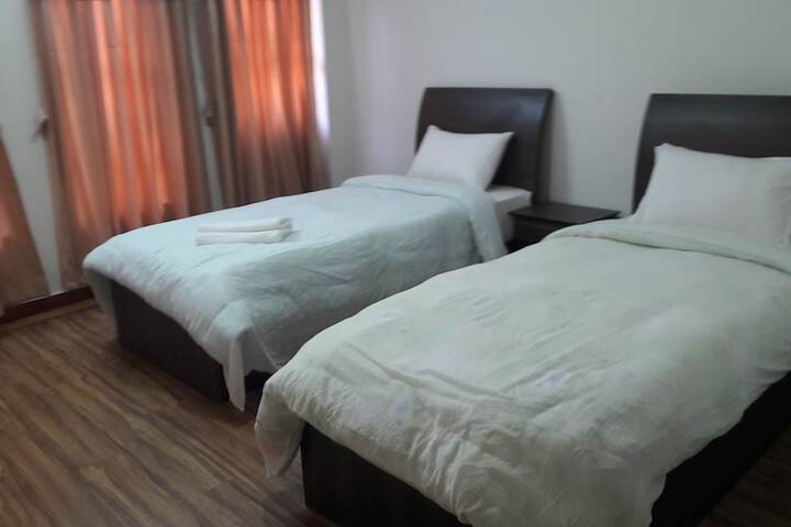 Room 9 of 39