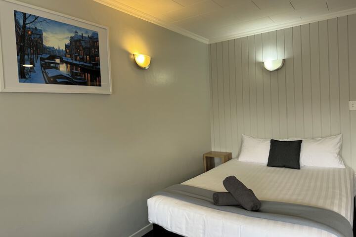Room 14 of 59