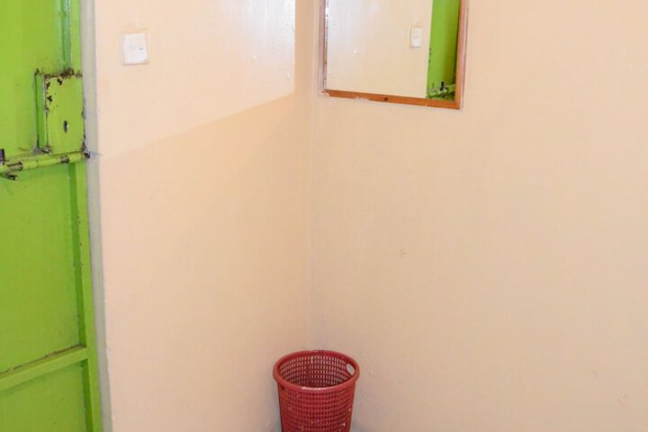 Room 3 of 6