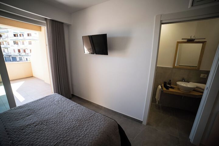 Room 20 of 93