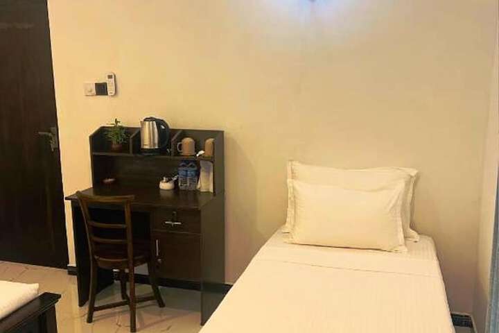 Room 15 of 59