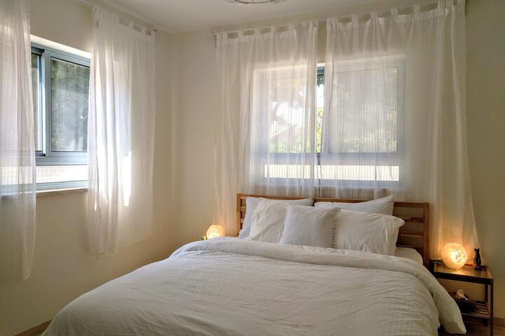 Room 2 of 16
