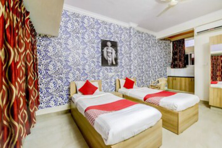 Room 27 of 41