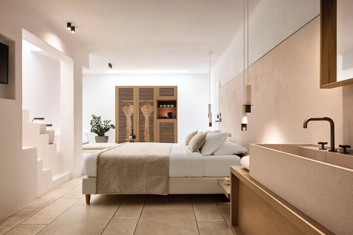 Room 42 of 190