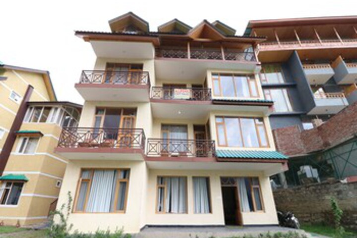 OYO 13697 Home Grand Hill View Naggar Road