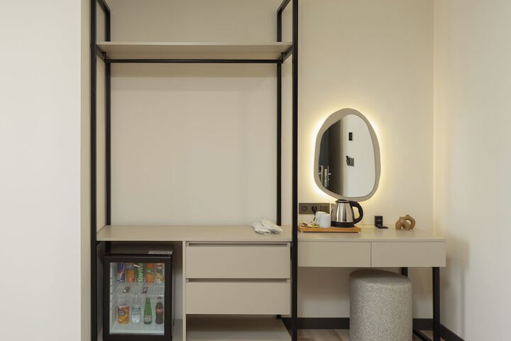 Room 64 of 111