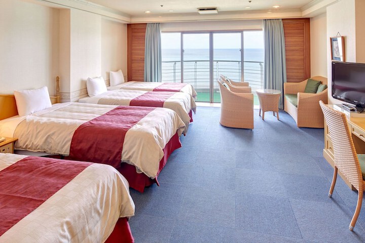 Room 28 of 118