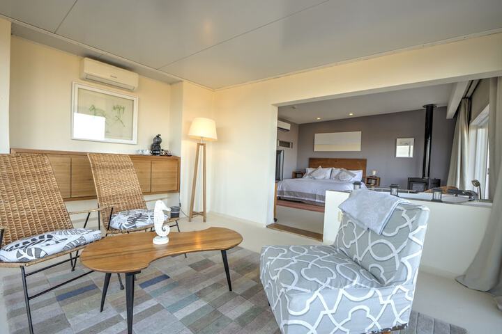 Room 37 of 105