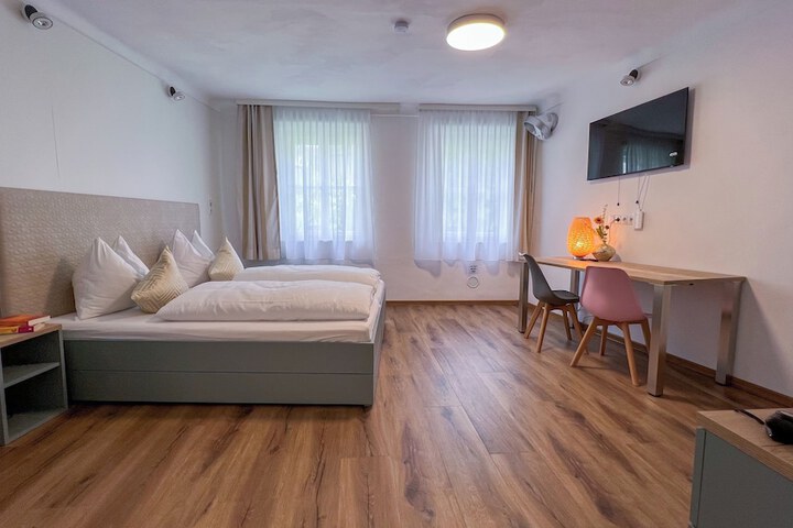 Room 13 of 46