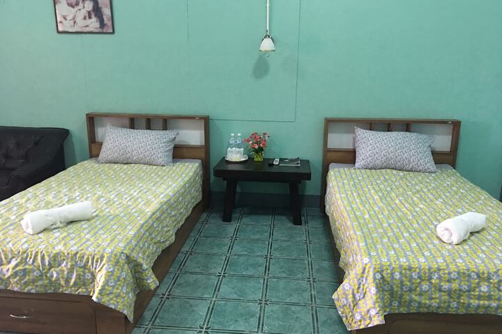 Room 25 of 53