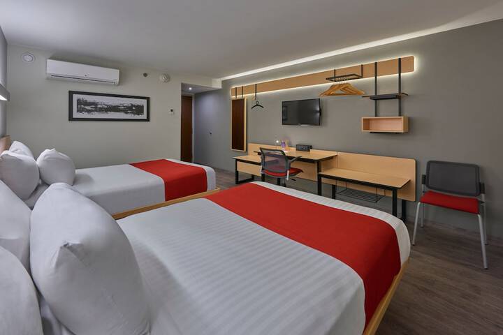 Room 10 of 36