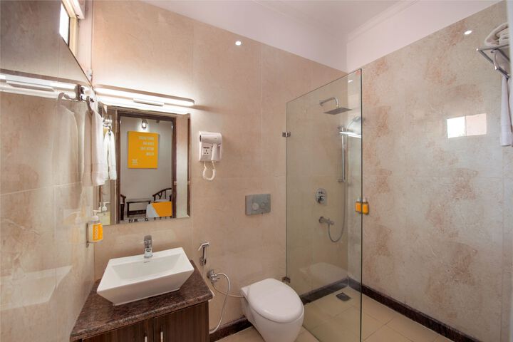 Room 2 of 4