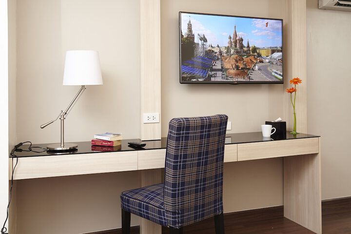 Room 16 of 26