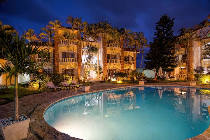 Pool Hotel