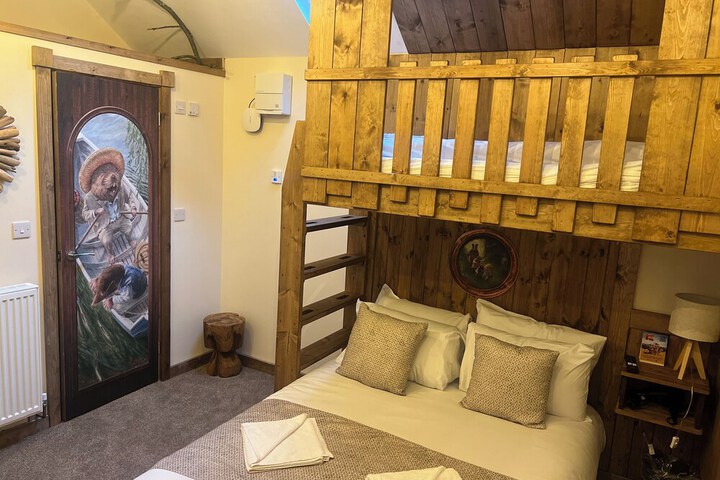 Room 20 of 83