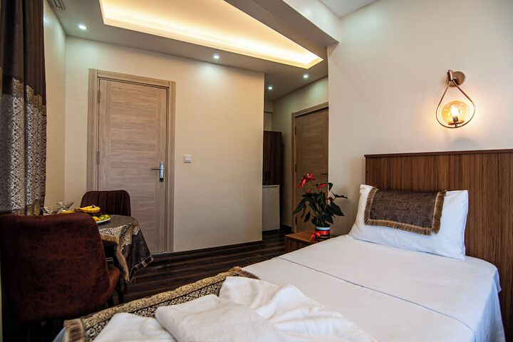 Room 41 of 62