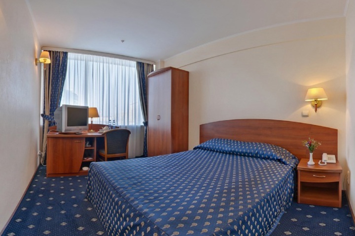 Room 8 of 8
