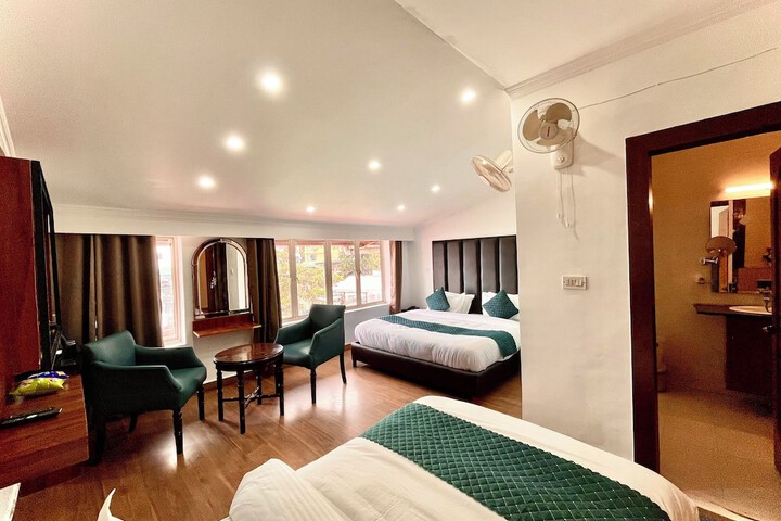 Room 33 of 55