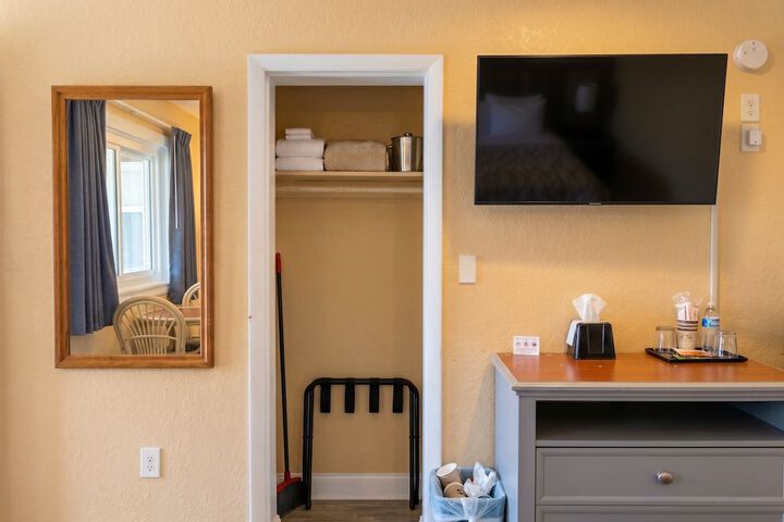 Room 35 of 112
