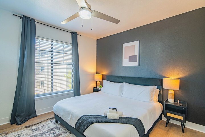 Room 46 of 193