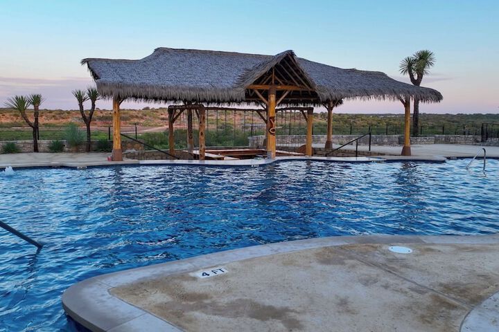 Pool 105 of 500