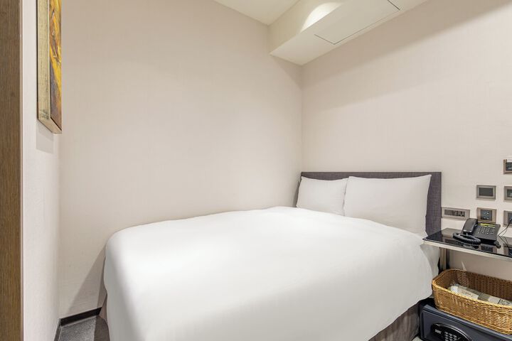 Room 107 of 162