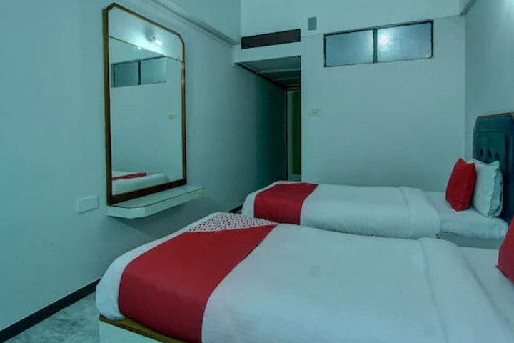 Room 18 of 38