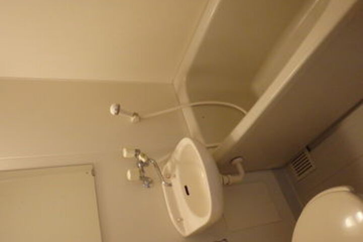Room 3 of 22
