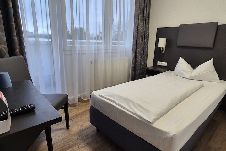 Room 14 of 40