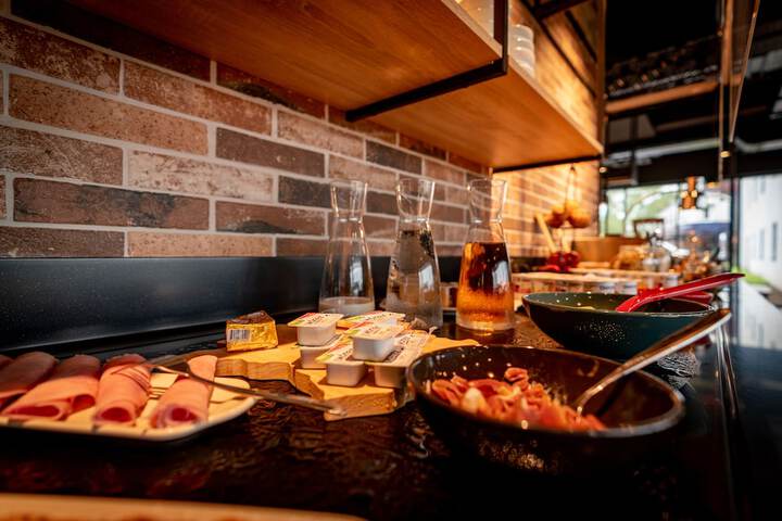 Breakfast buffet