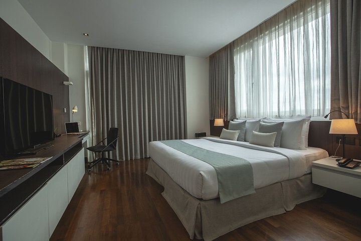 Room 10 of 55