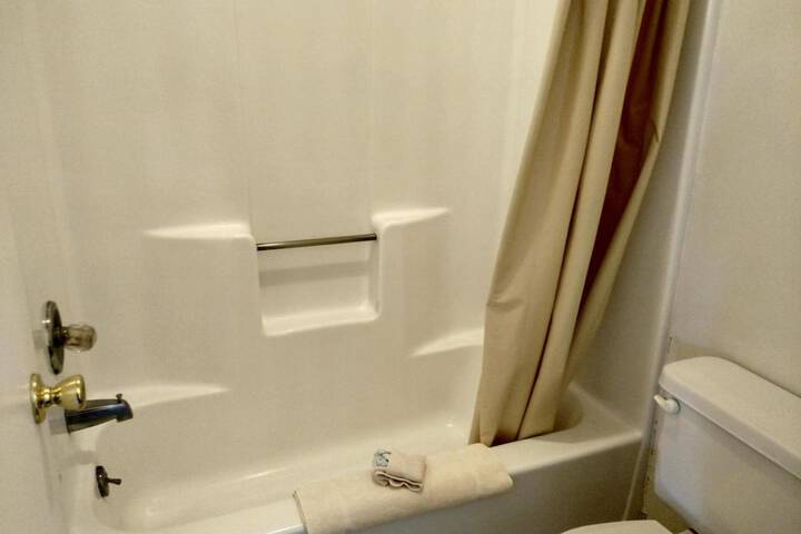 Room 21 of 35