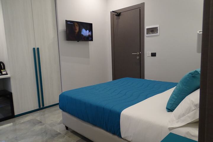 Room 22 of 105