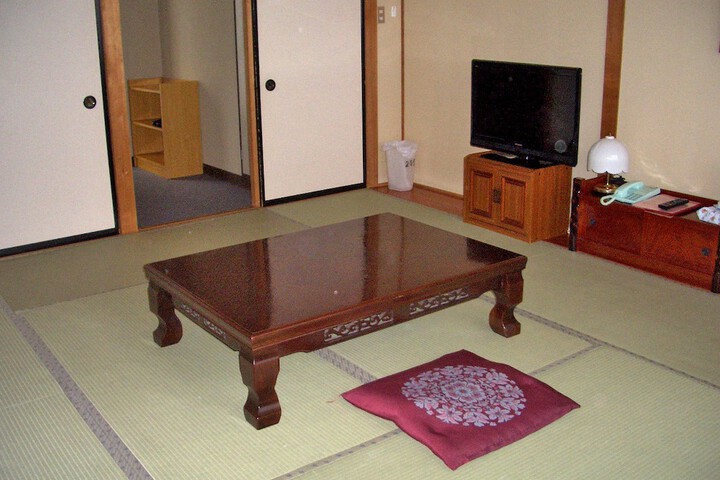 Room 12 of 41