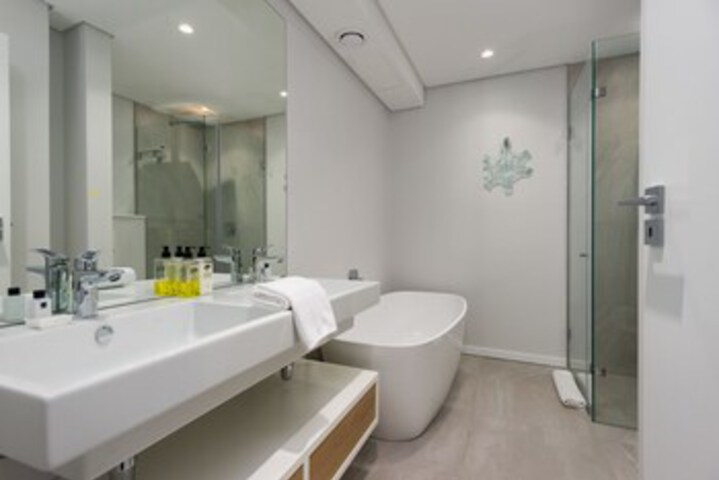 Room 3 of 20