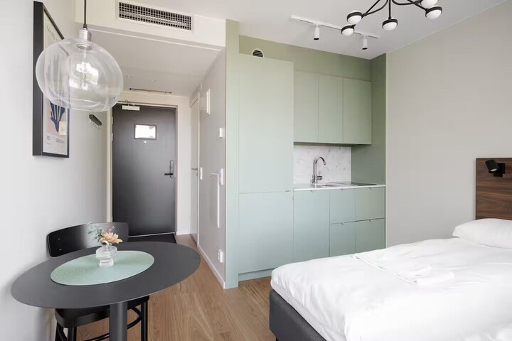 Room 49 of 162
